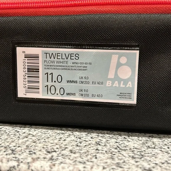 BALA Women’s Twelves sneaker - Picture 5 of 6